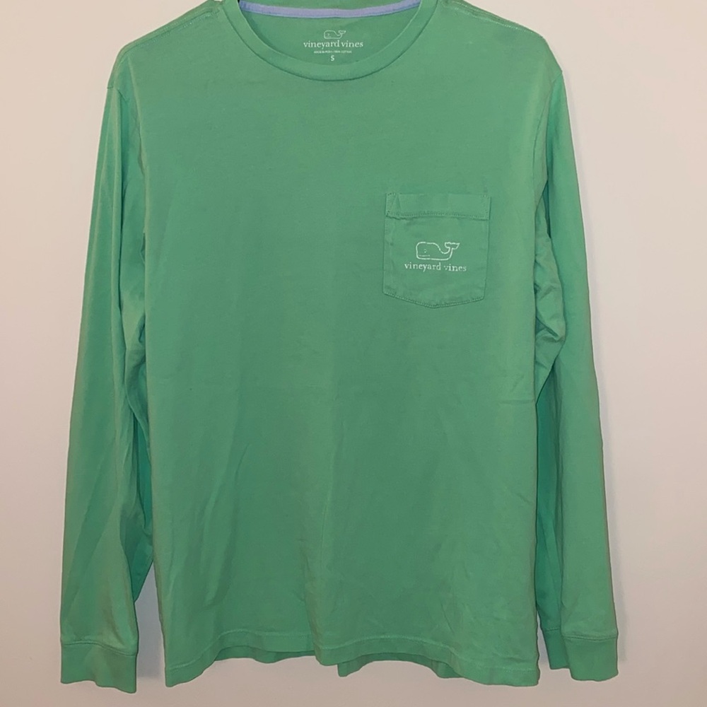 Vineyard vines long sleeve tee 💚